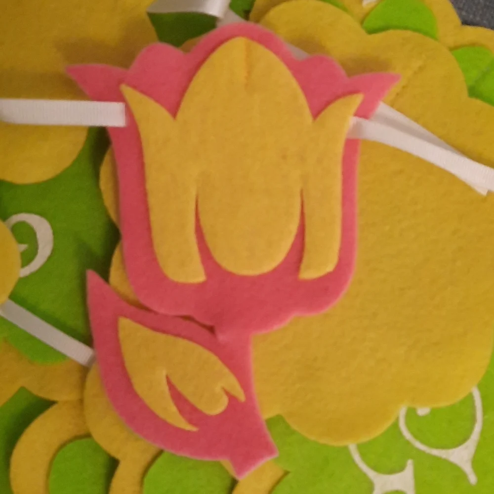 Felt Banner Garland Welcome Spring Flowers Bright & Cheery